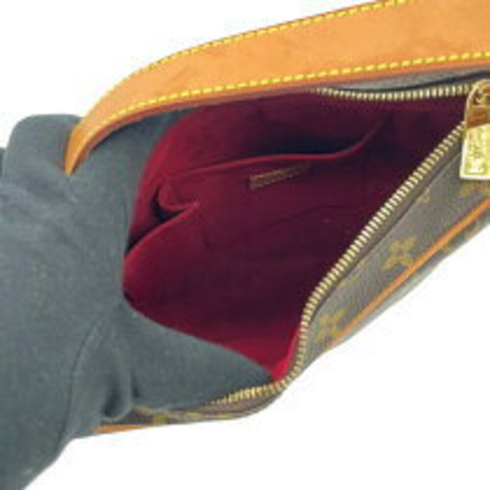 Louis Vuitton Croissant Brown Monogram Canvas Handbag - Picture 7 of 9